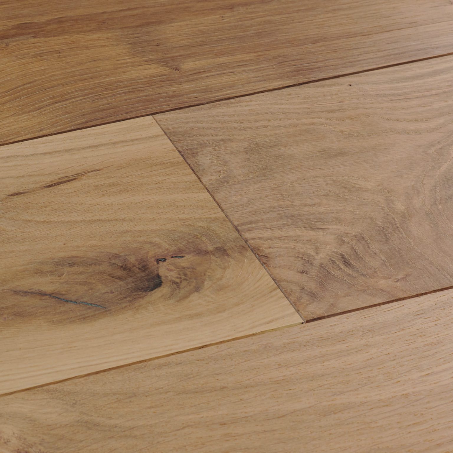 Harlech Raw Oak Flooring Closeup x