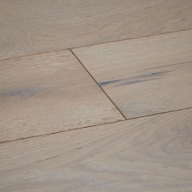 harlech feather oak engineered herringbone closeup woodpeckerflooring square