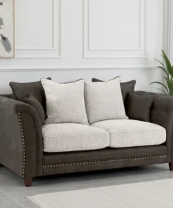 Bella Seater Lifestyle